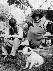 Leonard and Virginnia Woolf photographed by Vita Sackville-West, 1926