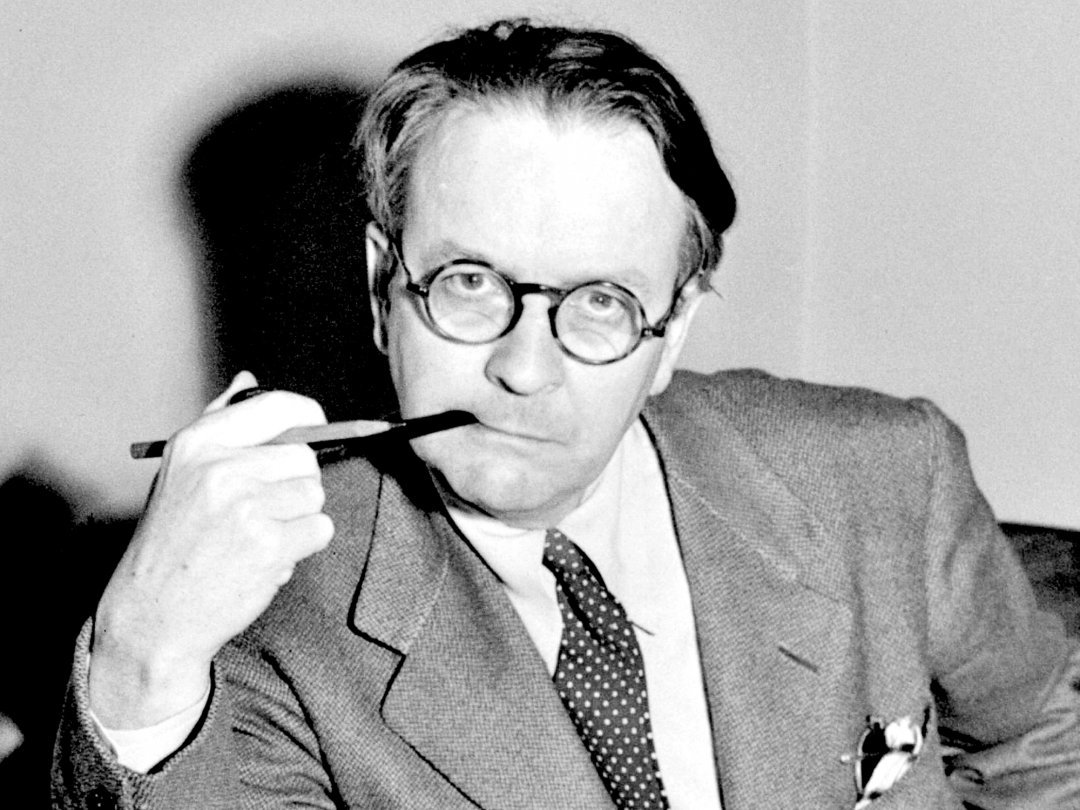 raymond-chandler-pic