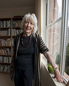 Elizabeth Harrower pic