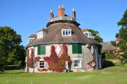 Patrick Gale a-la-ronde